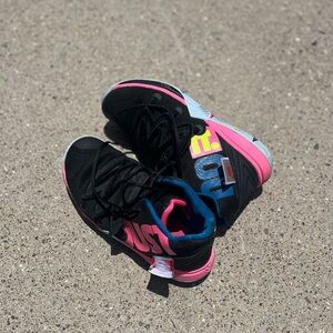 Nike Kyrie 5 Just Do It Sneakers